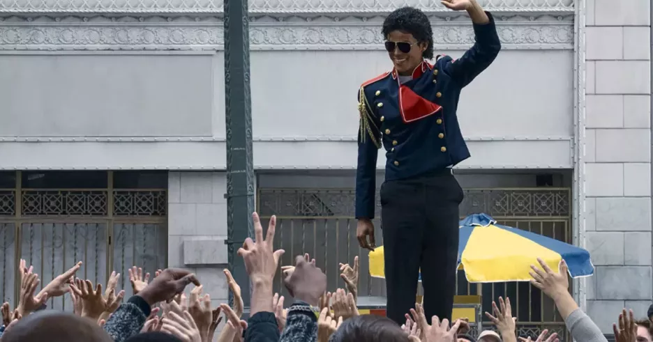 фото для статьи Объяснение концовки фильма «Майкл» 2026: почему байопик обрывается на пике славы