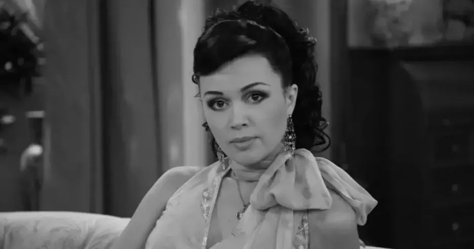 фото для статьи Ушла из жизни «Моя прекрасная няня» - Анастасия Заворотнюк 