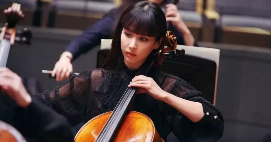 фото для статьи Чо Е Джон сыграла пропавшую виолончелистку в детективном триллере «Скрытое лицо»