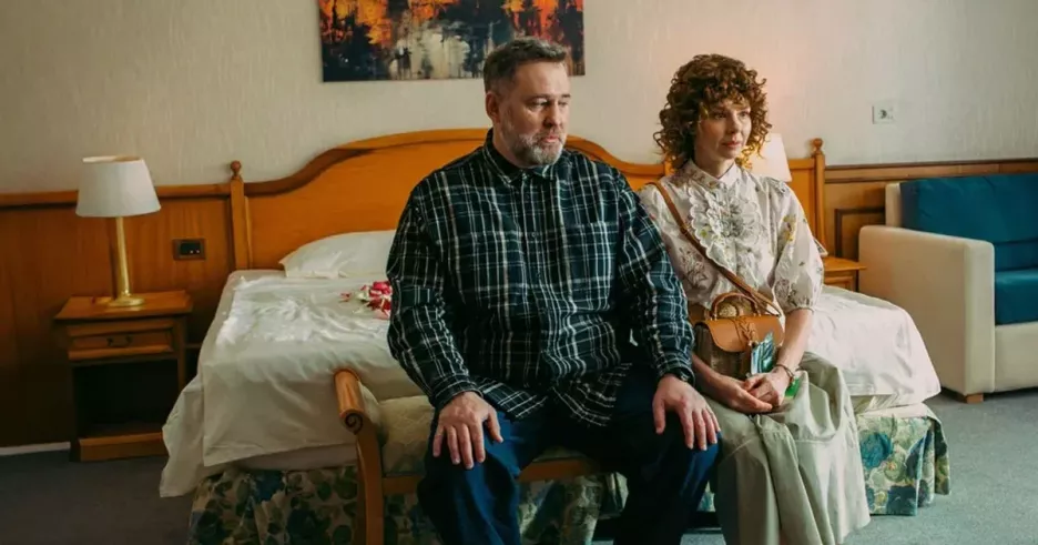 фото для статьи Алексей Розин и Елена Николаева объединят свои семьи в романтической комедии «Три плюс три»