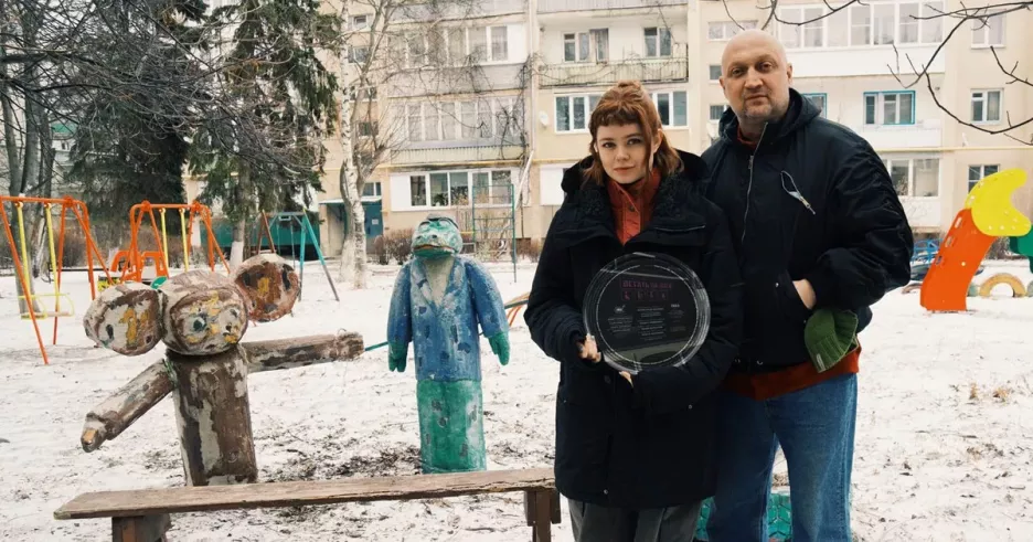 фото для статьи Гоша Куценко и Мила Ершова играют отца-уголовника и дочь-инвалида в сериале «Встать на ноги»