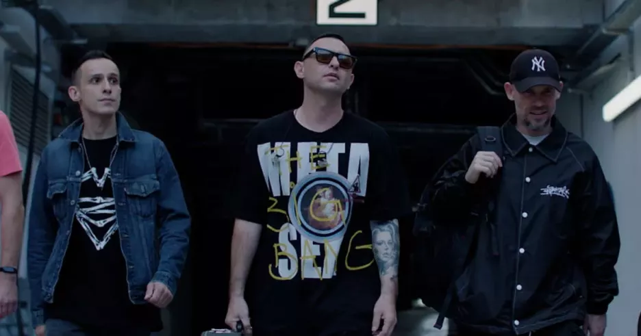 фото для статьи В сети появились эксклюзивные кадры фильма «Все, что тебя касается» с группой «Звери»