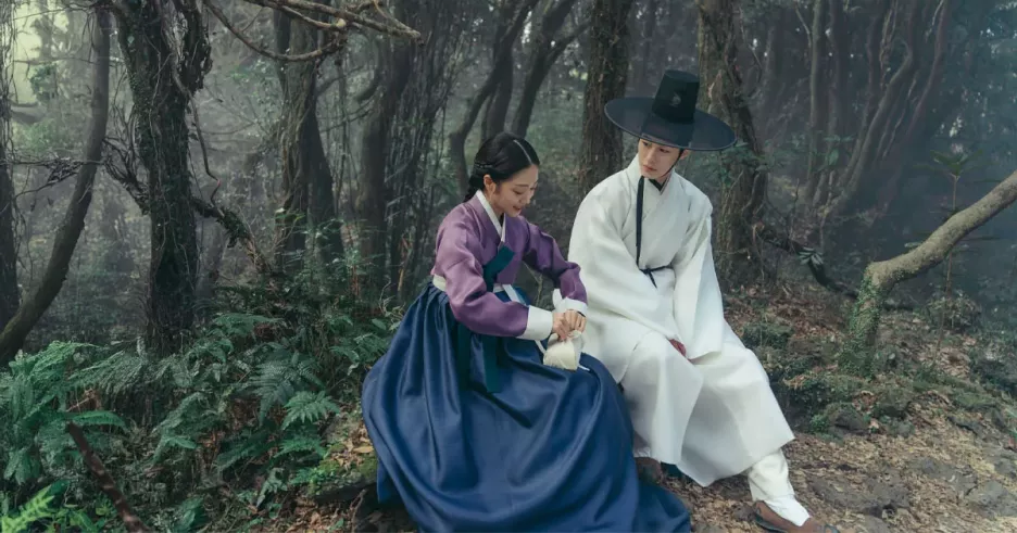 фото для статьи На съемках дорамы «Хон Ран» Чо Бо А и Ли Джэ Ук не слышали друг друга из-за кваканья лягушек