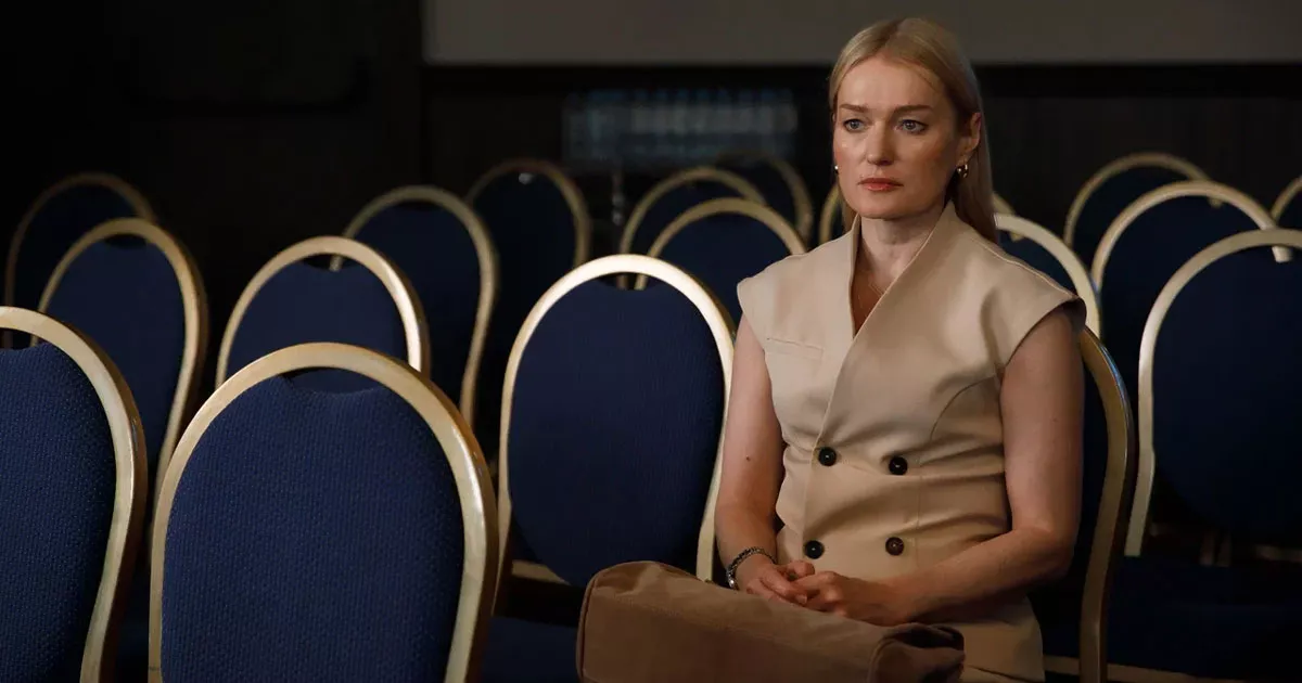 Ангелина Поплавская и Виктория Толстоганова делят одного мужчину в сериале «Отделение»