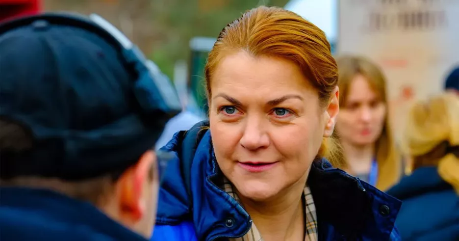 фото для статьи Сериал «Дальнобойщица»: Анна Уколова села за руль КАМАЗа, а ее муж-водитель Владимир Епифанцев стал домохозяином
