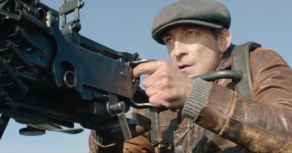 Артем Ткаченко разоблачает «бывшего нациста» Алексея Макарова в детективном боевике «Грачи»