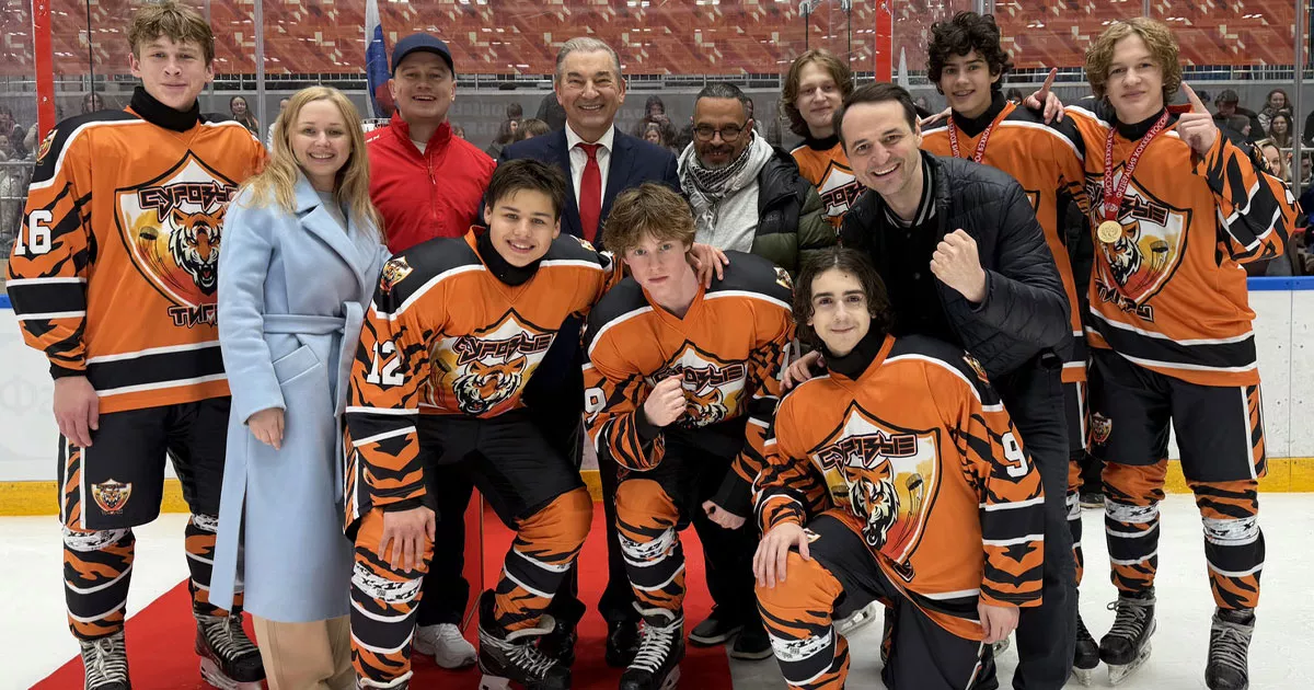 Овечкин, Касатонов и Третьяк появятся в спортивной комедии «Хоккейные папы 2»