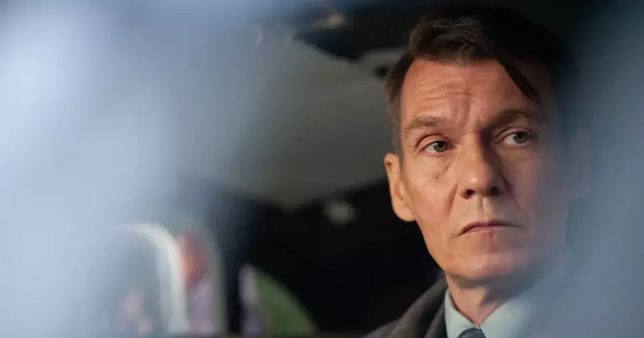 фото для статьи Филипп Янковский противостоит Александру Новину в сериале «Враг у ворот»