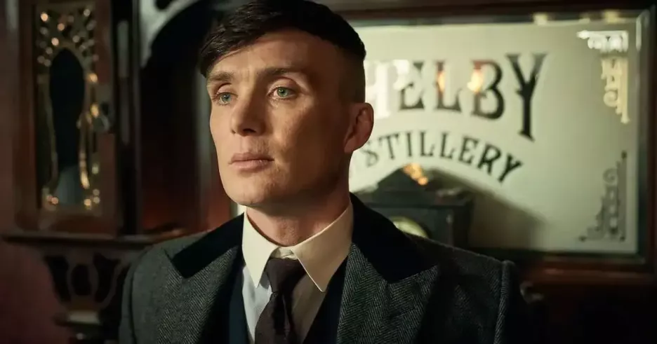 фото для статьи Киллиан Мерфи готов вернуться к роли Томми Шелби в полнометражном продолжении сериала «Острые козырьки»