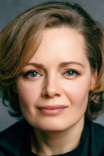 Анна Миклош