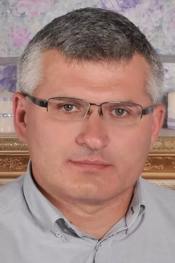 Денис Гребеников