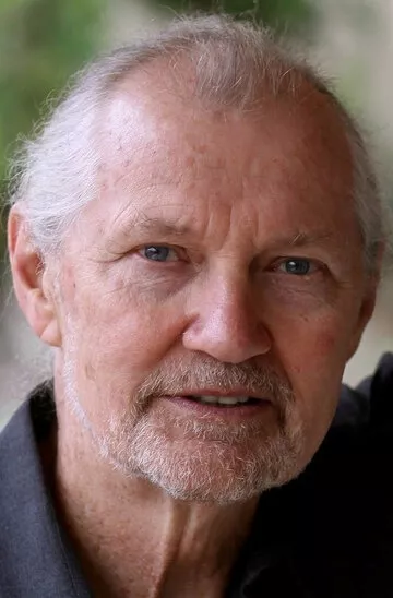 Эндрю Робинсон