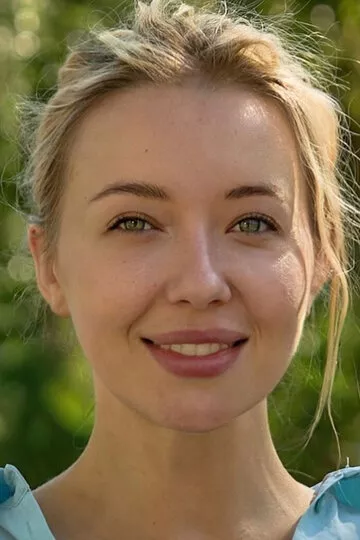 Полина Власенко
