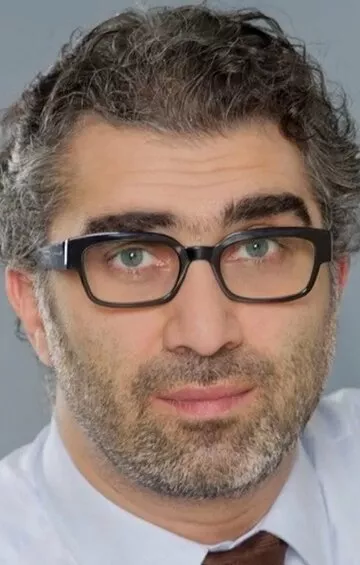 Даниил Хачатуров