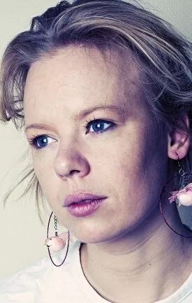 Альма Пёусти