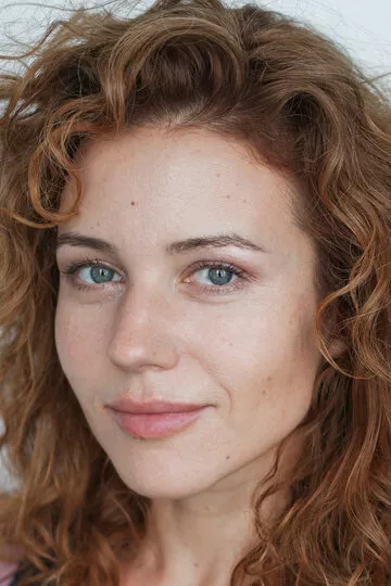 Полина Долиндо