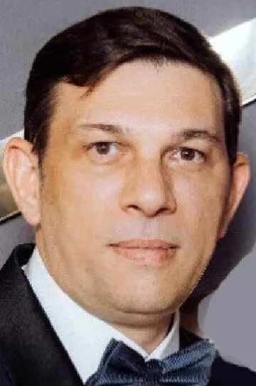 Роман Атанесян