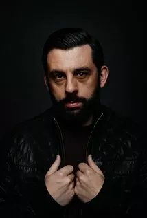 Нил Макиннон