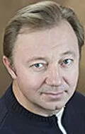 Олег Новиков