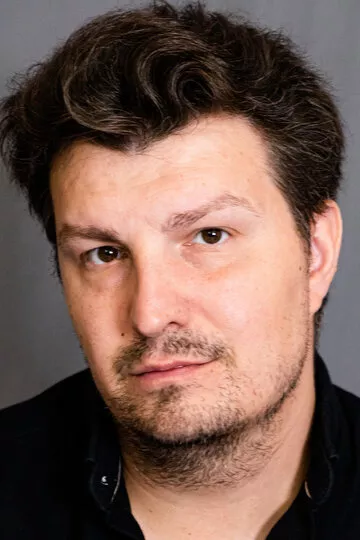 Борис Комаров