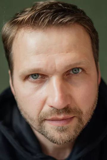 Юрий Кухаренко