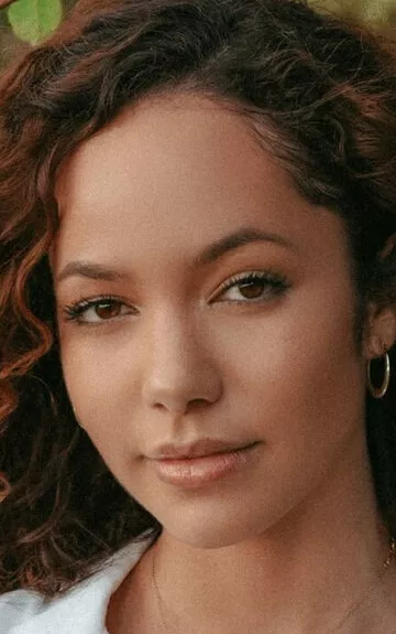 Лекси Стивенсон