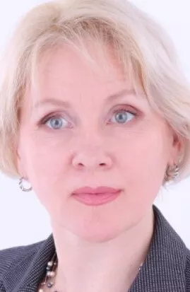Елена Романова