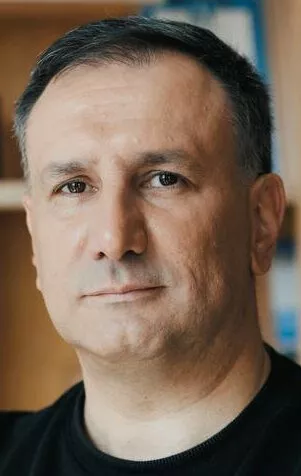 Камаль Мерием